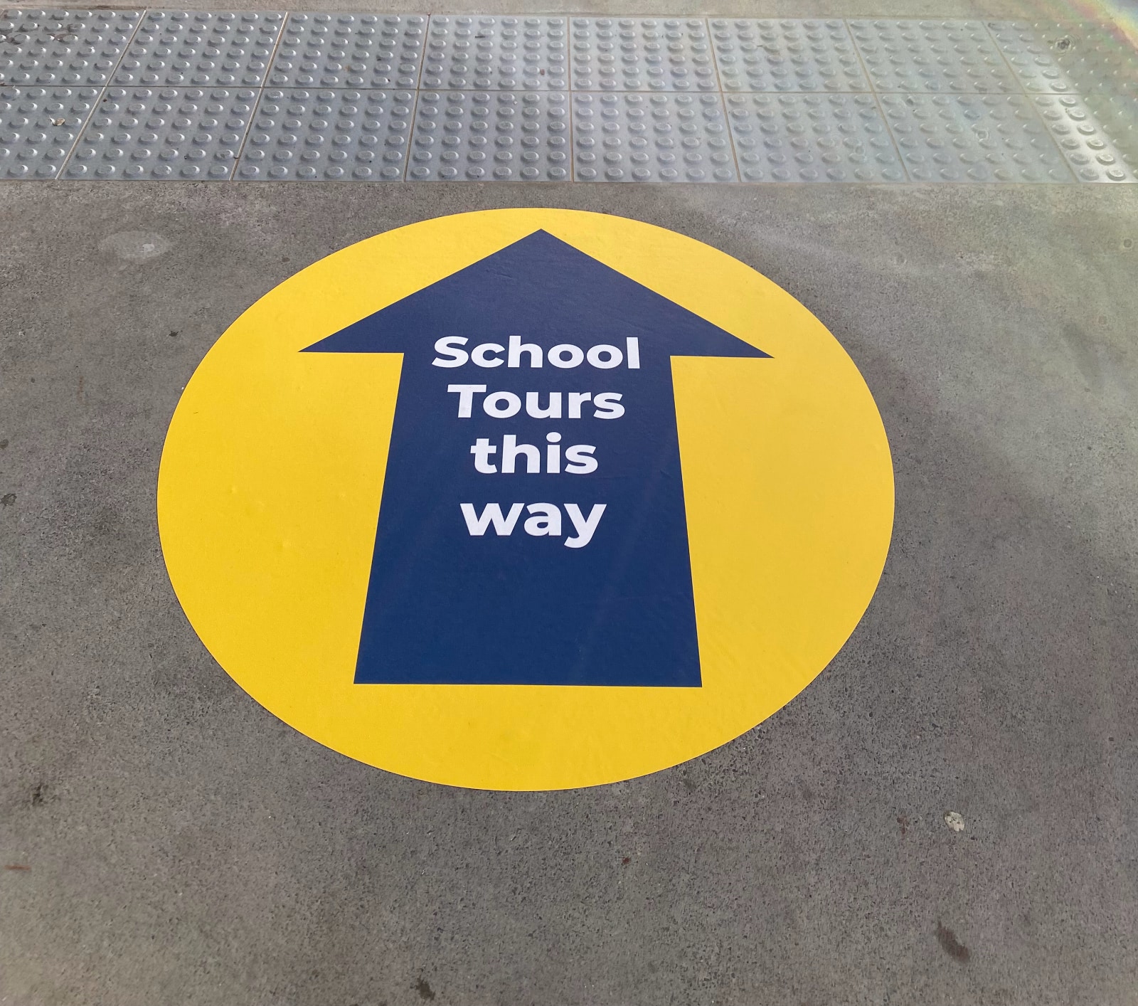 pavement-decal-school-tour